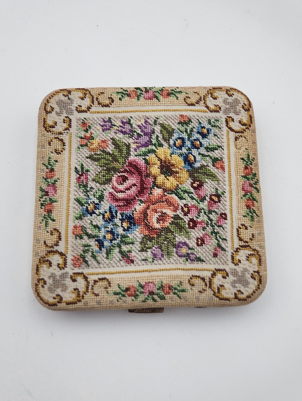 AntiqueFloral Needlepoint Embroidered Panels Schildkraut Gold Brass Case Compact